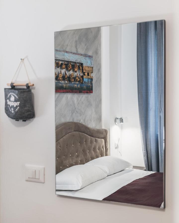 Bulldog Station Apartments With Private Wc, Ac, Tv Mestre Exterior photo