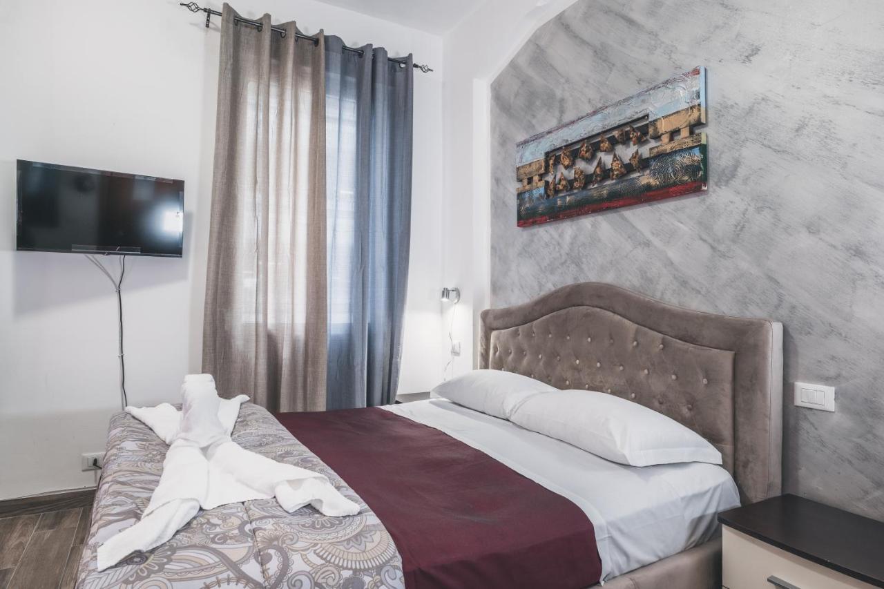 Bulldog Station Apartments With Private Wc, Ac, Tv Mestre Exterior photo